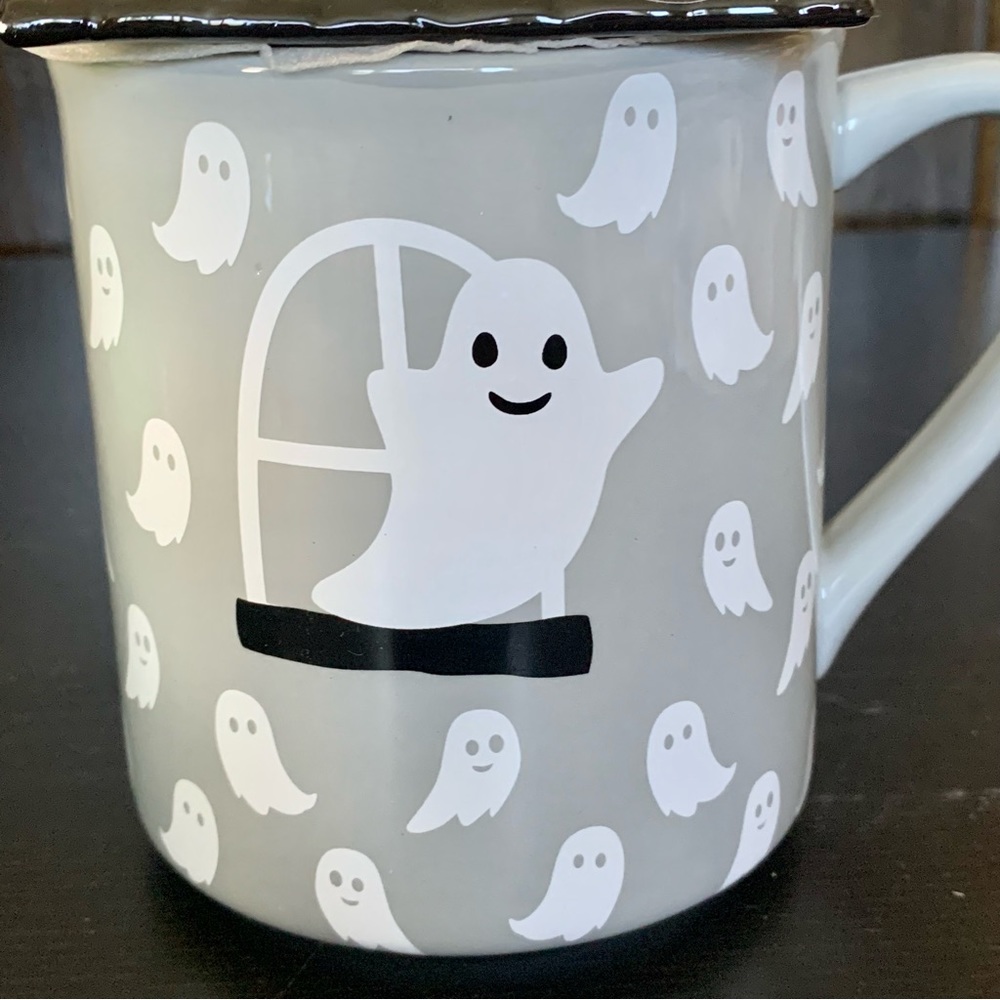 Flying Ghosts Haunted House Figural Topper Mug - Picture 3 of 11